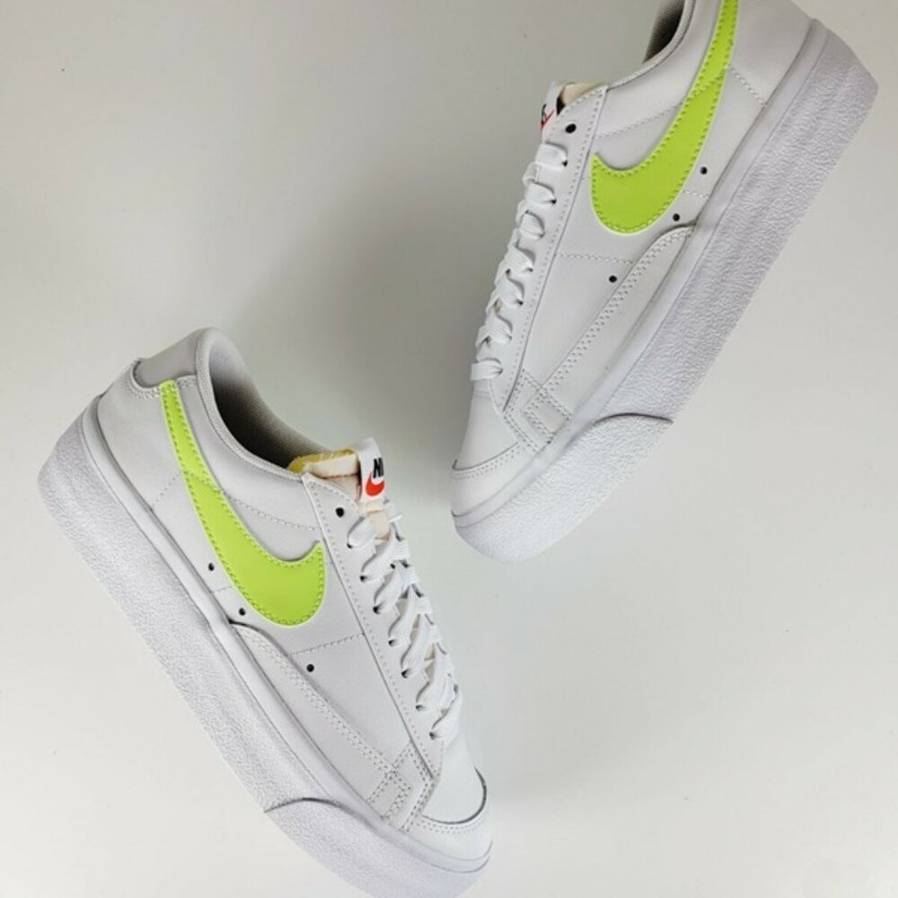 * SZ 7 WOMEN'S NIKE BLAZER LOW PLATFORM WHITE LEMON GREEN  DJ0292-102 SNEAKERS